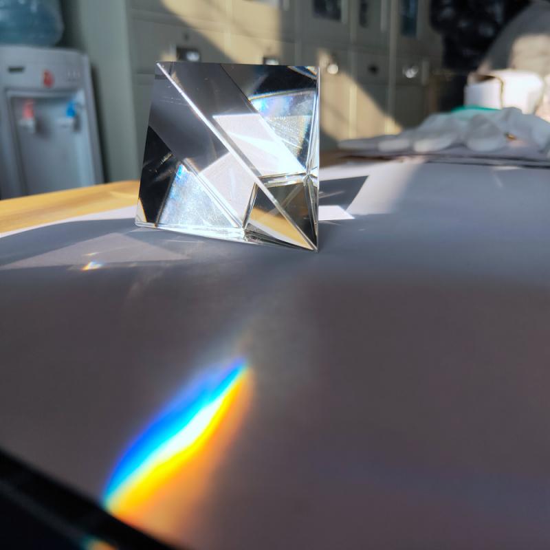 40mm Kristall Pyramide Regenbogen Prisma Optische Glas Rechteckige Pyramide polyedrisch Wissenschaft Studium Schüler Experiment Werkzeuge