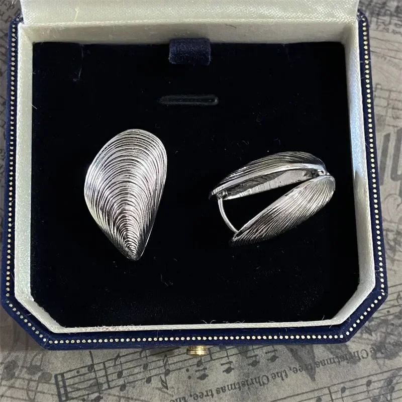 LATS Jahrgang Metall Hülse Zucht Ohrringe für Frauen Punk Silber Farbe Textur Geometrische Unregelmäßige Ohr Schnalle Schmuck Party