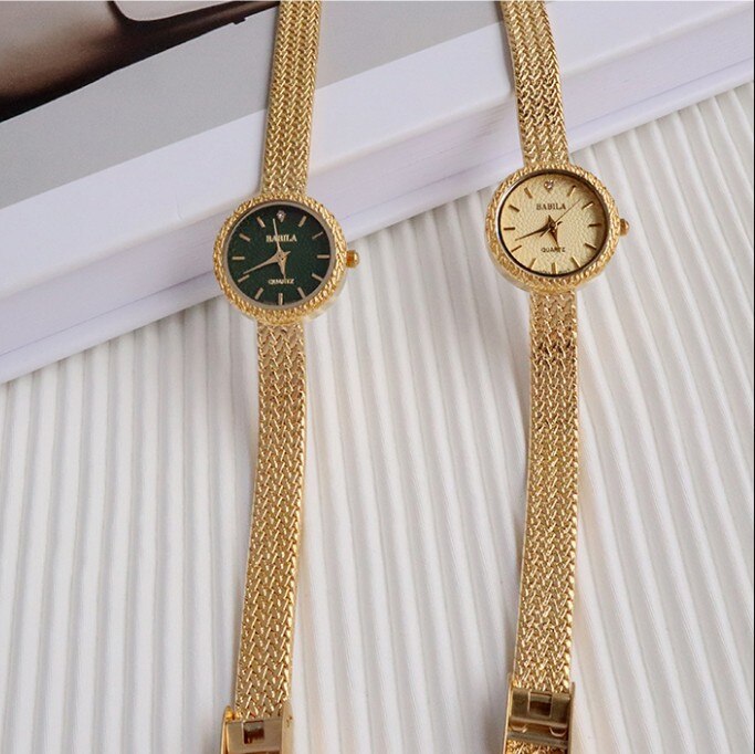 2022 Vrouwen Horloge Vintage Gouden Armband Horloge Geweven Band Ronde Wijzerplaat Temperament Noble Stuur Lover Sturen Vrouw