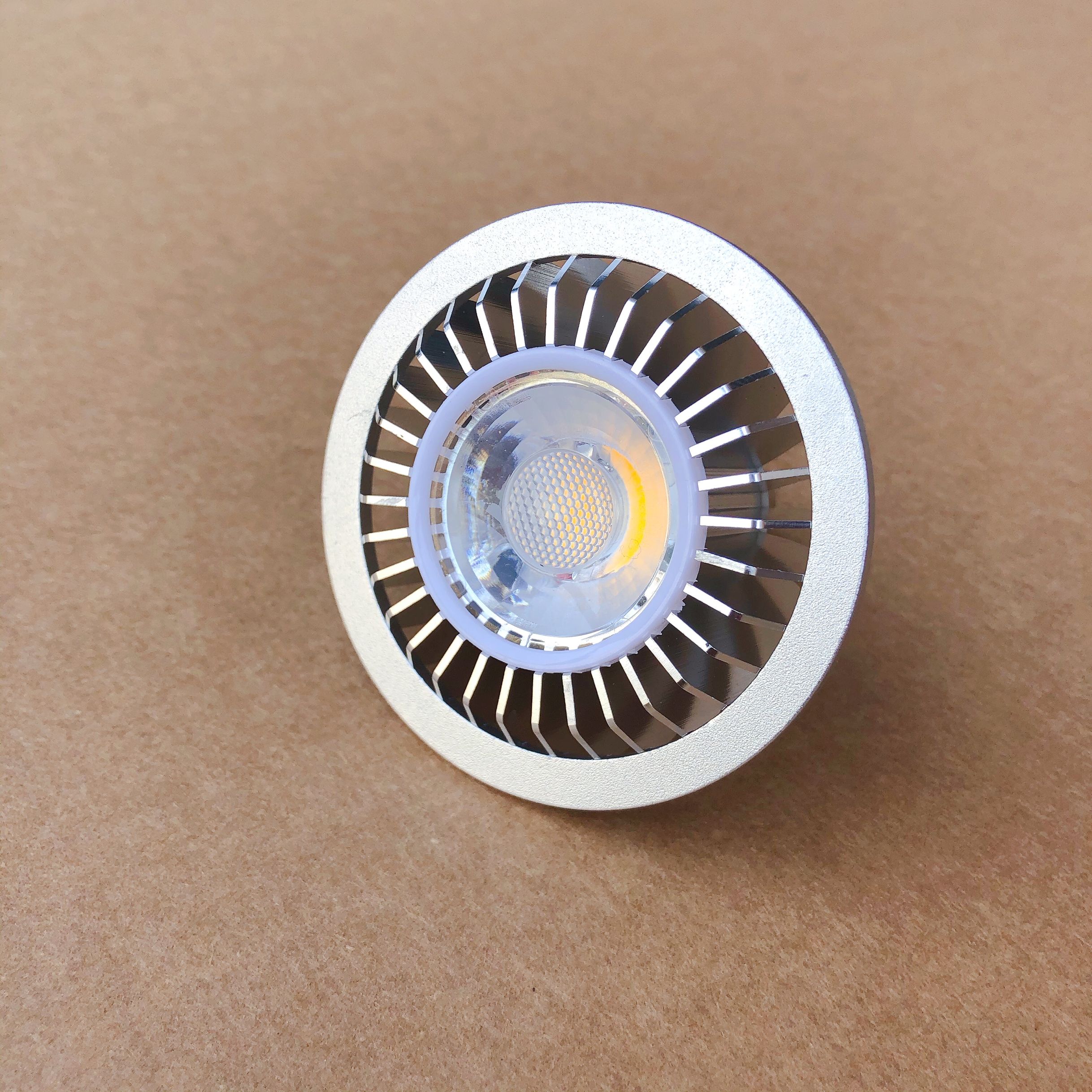 High Power 7W AR70 B15D LED Spotlight B15 Dimmable AC85-265V/DC12V Home/Commercial Lighting BA15D AR70 Bulb Lamps LED Spotlight