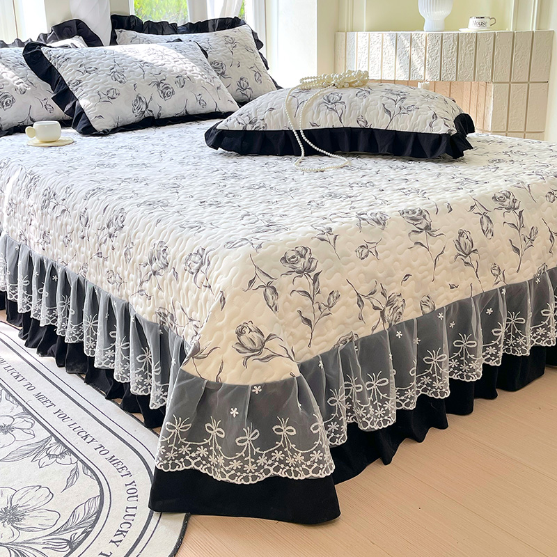 1pc Gewatteerde Sprei voor Bedden Dikke Deken met Kant Single/Queen/Kingsize Bloem Gedrukt Gewatteerde Bed cover Zachte Spreien: Volledige / Black