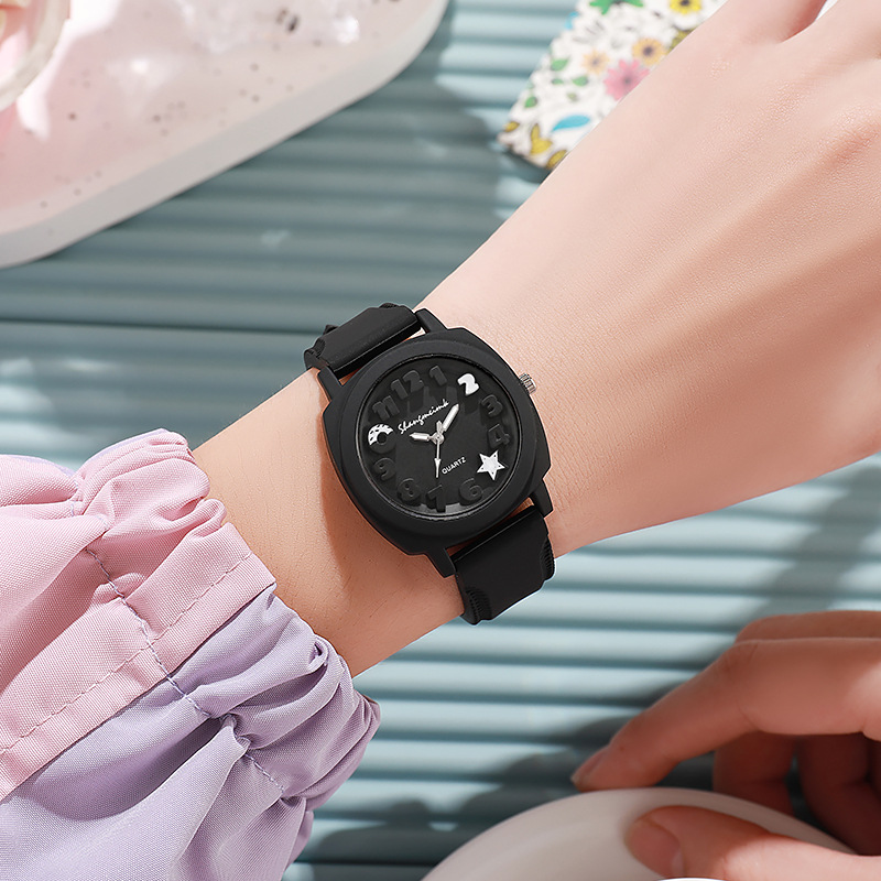 Reloj de mujer con esfera árabe 3D de , relojes cuadrados con banda de silicona de Color caramelo