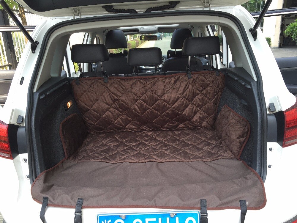 Car Boot Pet Seat Covers Waterproof Short Plush Quilted Fabric Car Interior Travel Accessories Car Seat Covers Mat for Pets Dogs