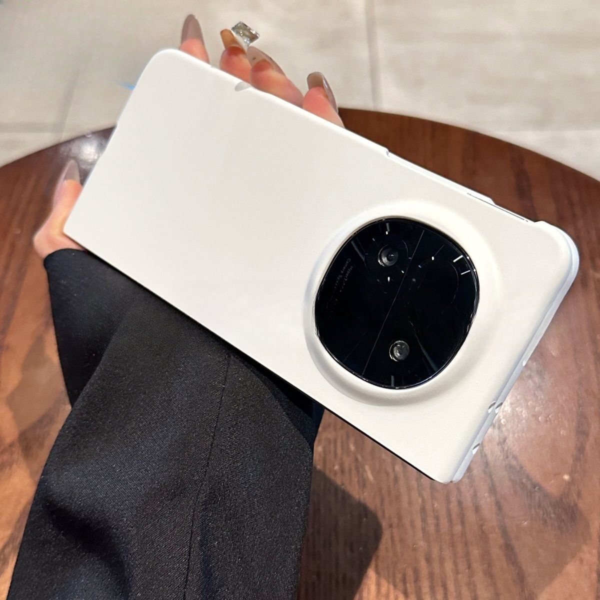 Voor OPPO Find N5-hoes Opvouwbaar Modieus en gepersonaliseerd Effen kleur PC Huidvriendelijke hoes voor OPPO Find N5 Schokbestendige bumper