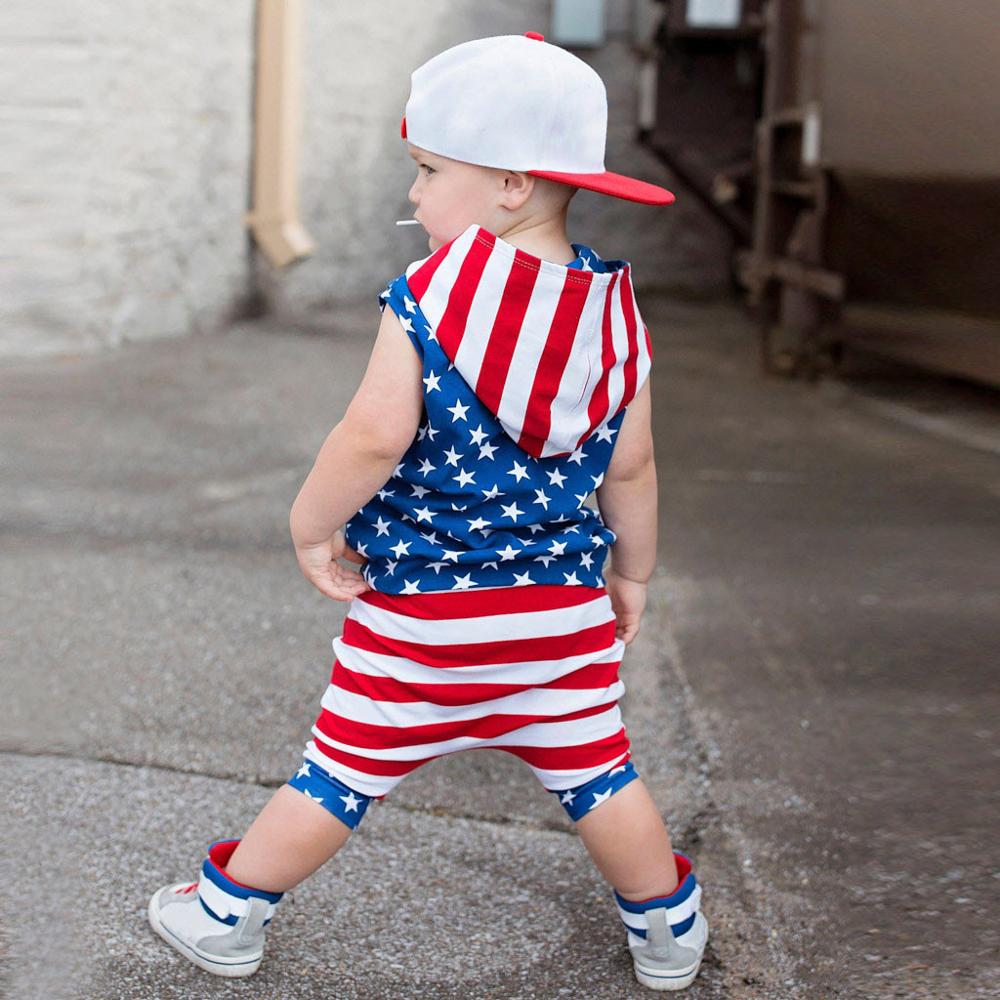 Del bambino Del Bambino Dei Ragazzi Abiti Set 4th of July Stelle A Strisce Patriottica Con Cappuccio Magliette E Camicette Shorts Abiti Americano Independence Day
