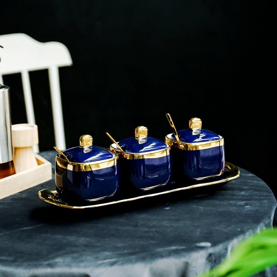 Noord-europese indigo blauwe keramische kruidkruik suikerpot Zout shaker Kruiden bowls Vier stuk bloem thee