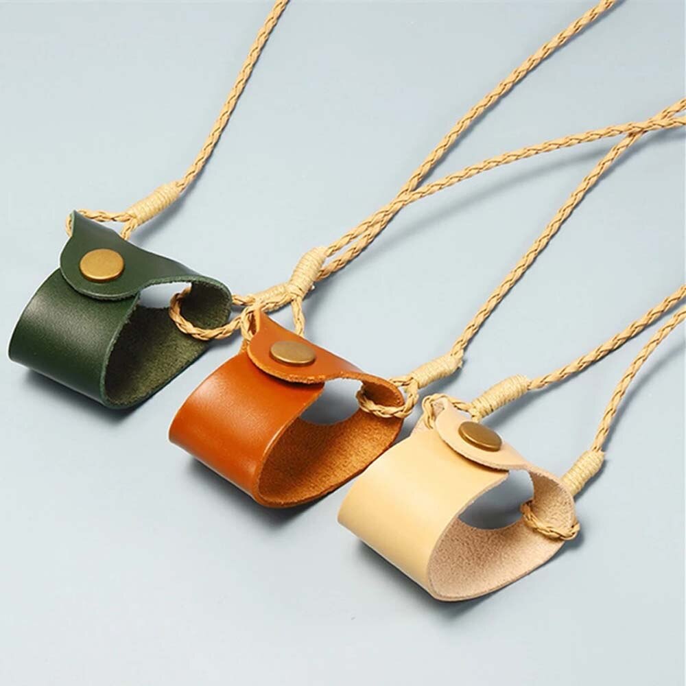 Funda de cuero con Clip para colgar en el cuello para hombre y mujer, estuche portátil para gafas, bonita funda protectora