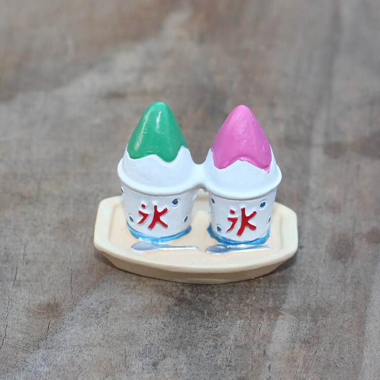 1 pc Simulatie Voedsel Koffie Cake Mini figurine Decor Fairy Garden stripfiguur standbeeld Model Hars ambachtelijke speelgoed ornamenten: Double Ice cream