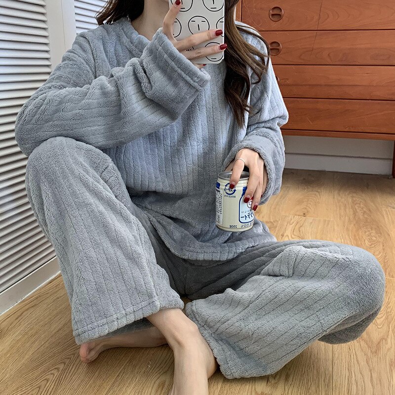 Winter Pyjamas Set Women's Flannel Pajamas Autumn and Warm Coral Bath Velvet Suit Badjas Female Sleepwear Robes Clothes