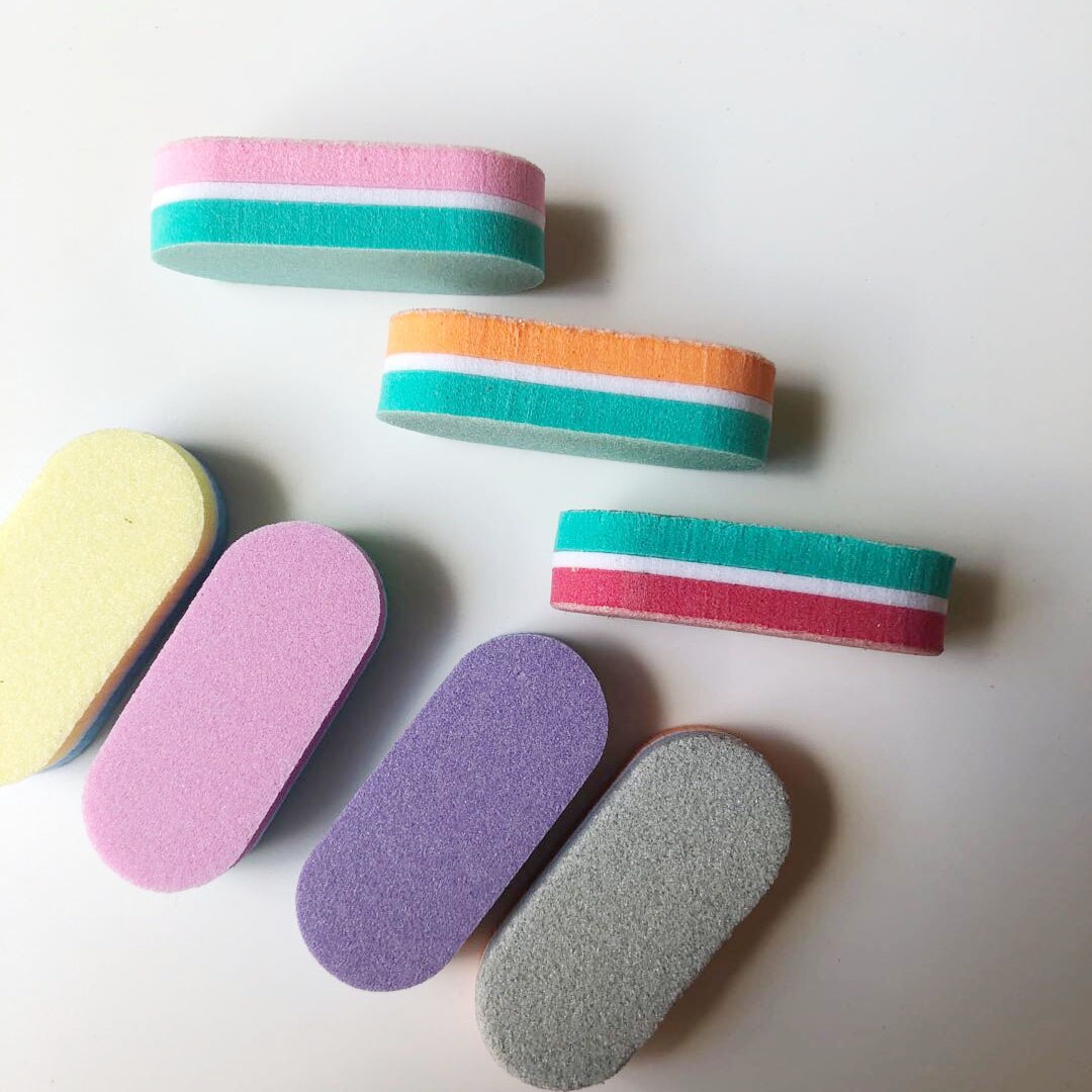 10 pçs cor da mistura mini bloco de buffer de unhas esponja bloco de arquivo de unhas descartáveis 100/180 mini arquivo de buffer de unhas lixa