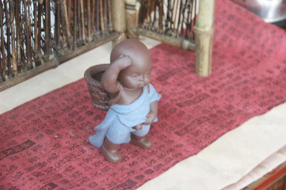 Chinese tea pet little monk Purple sand Tea pet Tea accessories blue