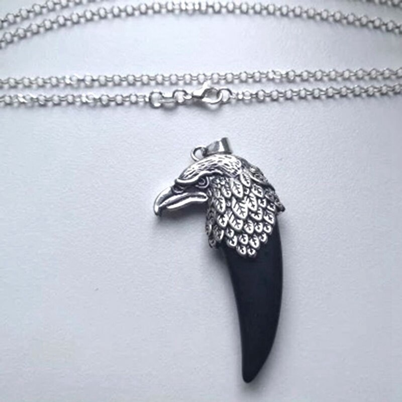 Vintage Punk Eagle Head Spike Pendant Hip Hop Men's Cool Stainless Steel Black Wolf Tooth Pendant Necklace Jewelry