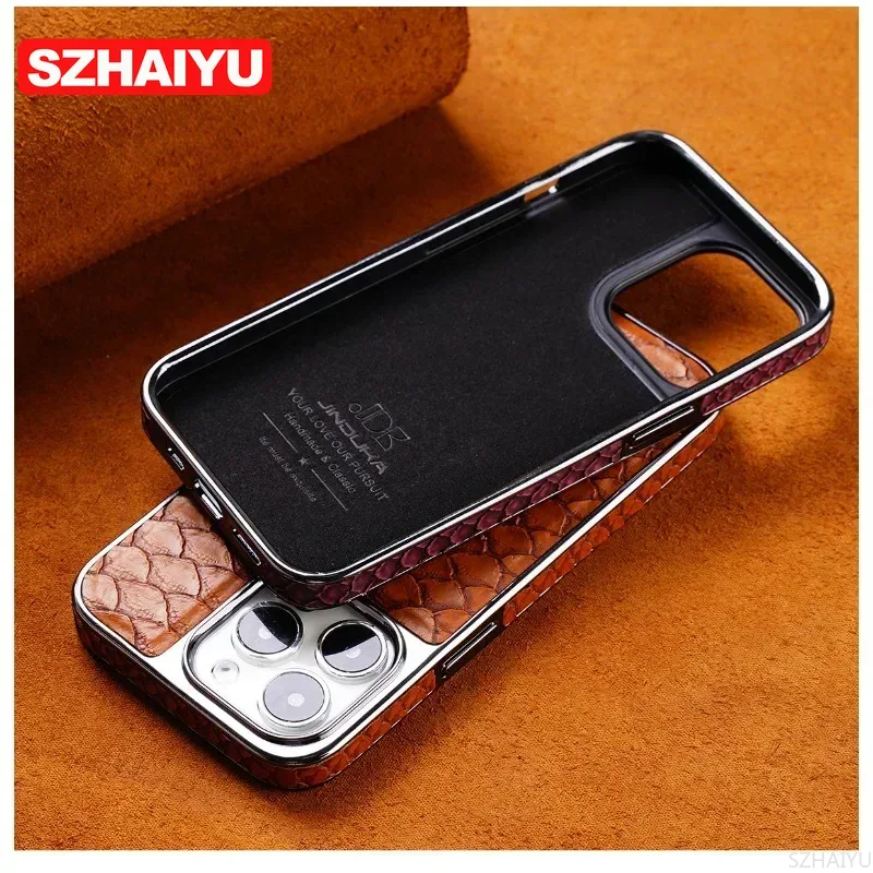 Luxury Python Texture Leather Electroplating Phone Case For iPhone 15 14 13 12 16 Pro Max Back Cover with Built-in Flannel