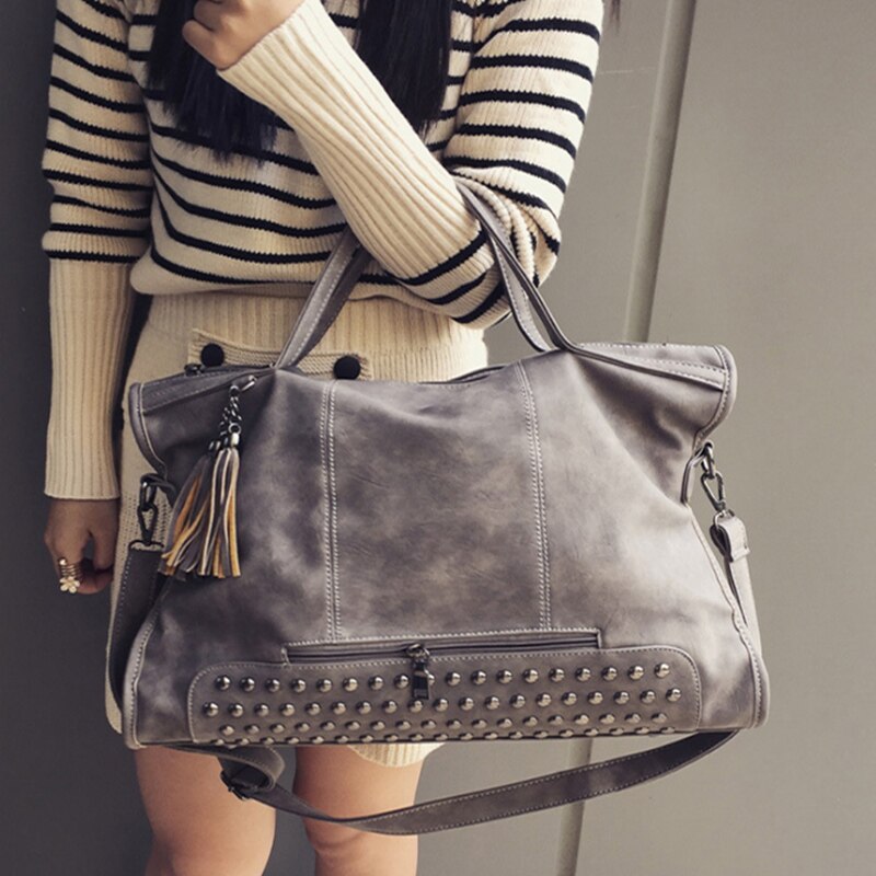 Celebrity Large Women Bag Rivet Big Capacity Soft Leather Shopper Bags Black Tote Handbags Summer Ladies Ellipse Ba