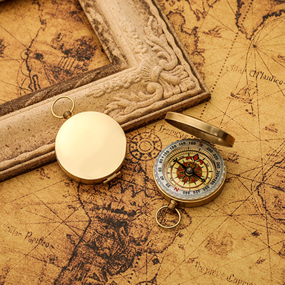 Waterproof Outdoor Compass 360 Degree Rotation Pointer Mini Portable Copper Navigation Flip Compass for Outdoor Activities