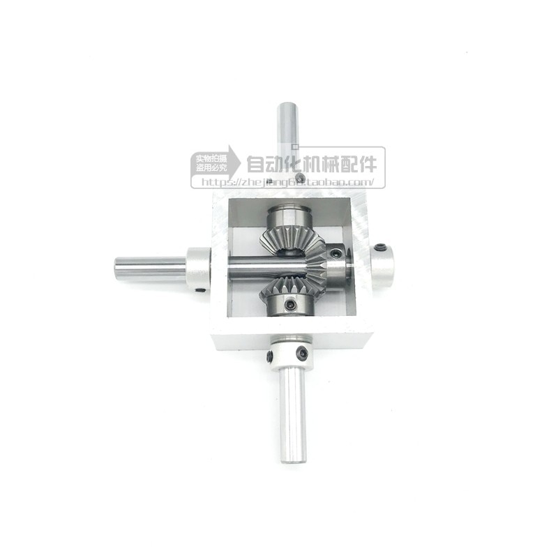 90 degree right angle transmission small bevel gear corner device, one input and two output front and reverse conversion 1 to1