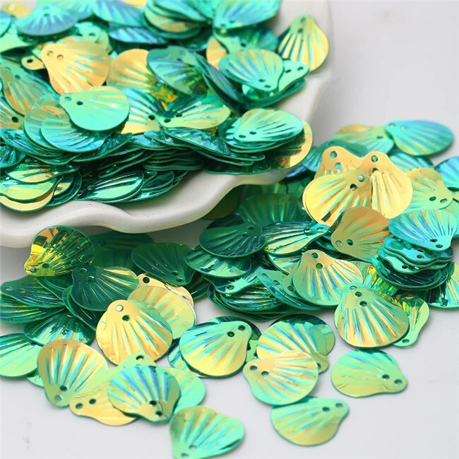 300pcs/Lot 13mm Gold Undertone Shell shape Loose Sequins Wedding confetti DIY Sewing Material Party decoration Accessories: Green