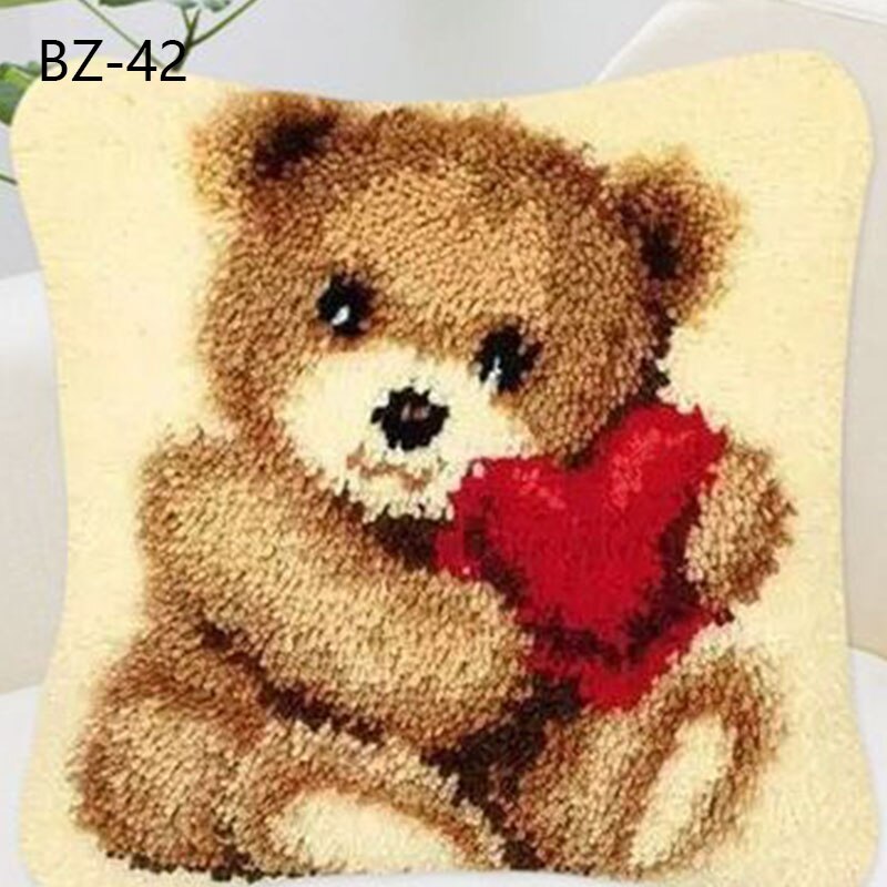 3D Segment Embroidery Pillow Latch Hook Animal Series DIY Wool Latch Hook Rug Kits Handcraft Carpet Embroidery Supplies: BZ-42 / 43x43cm