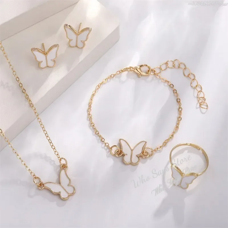 Ensembles de bijoux papillon en cristal acrylique, Bracelet romantique, bague, collier, boucles d'oreilles, accessoires pour robe de dîner de mariage pour femmes: Couleur or jaune pâle