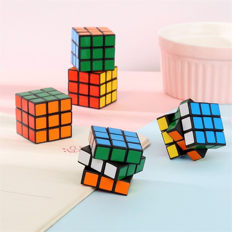 Qiyi 3*3*3 Cubo Professionale Cubo Magico Speedcube Puzzle Magia Cubi Educativo Cubo Di Puzzle Giocattoli Per I Bambini giocattoli Per Adulti: 3M