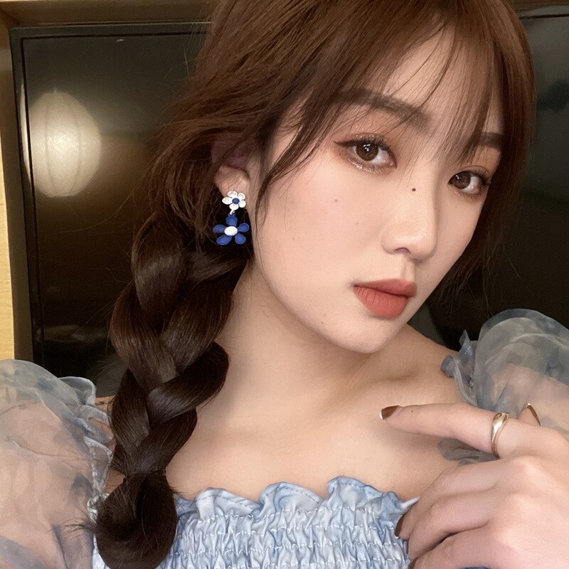 2022 Sweet White Blue Flower Dangle Earrings for Women Girls Summer Alloy Earrings Ins Elegance Jewelry Ornamnets