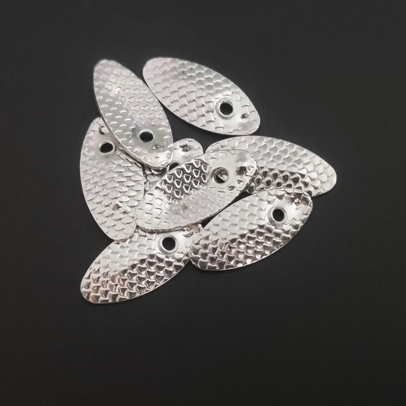 Hoja de señuelo de pesca de Metal 20 piezas, surtido de anillos giratorios de pescado de escamas doradas y plateadas, cuchara de pesca artesanal, accesorio de herramienta de aparejos de cebo