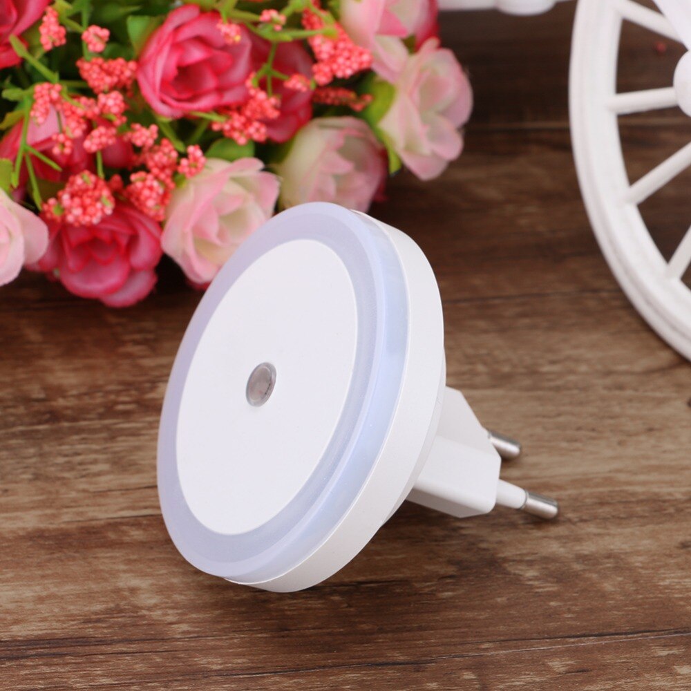 Light Sensor Controle Nachtlampje Armatuur Schemeringsdimmer Sensor Slaapkamer Inductie Plug-in LED Lamp Voor Baby Hal keuken Muur