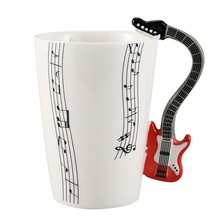 Musik stil guitar keramisk krus kaffe te mælk stavkopper med håndtag kaffekrus nyhed rød guitar sort