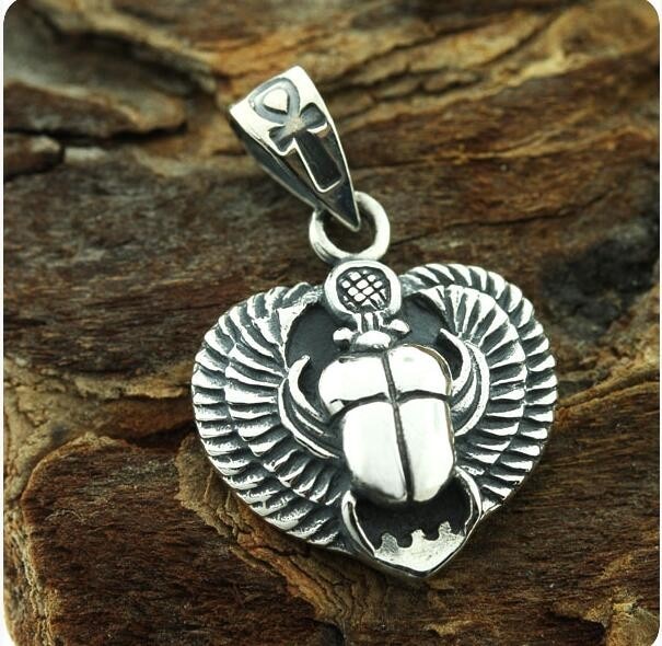 1pcs Replica Egyptian Scarab of Worn by Tutakhamum Pendant