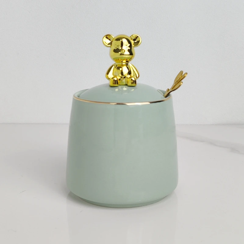 Ceramic Seasoning Jar with Spoon Kitchen Seasoning Storage Box Salt and Pepper Jar Household Storage Jar Ceramic Box Bottle: Ivory