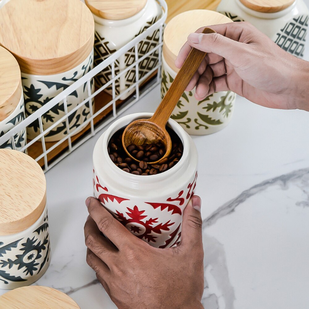 Ceramic Grain Canister Food Kitchen Sealed Storage Container Empty Storage Jar Dried Fruit Jar with Wooden Lid (Red)