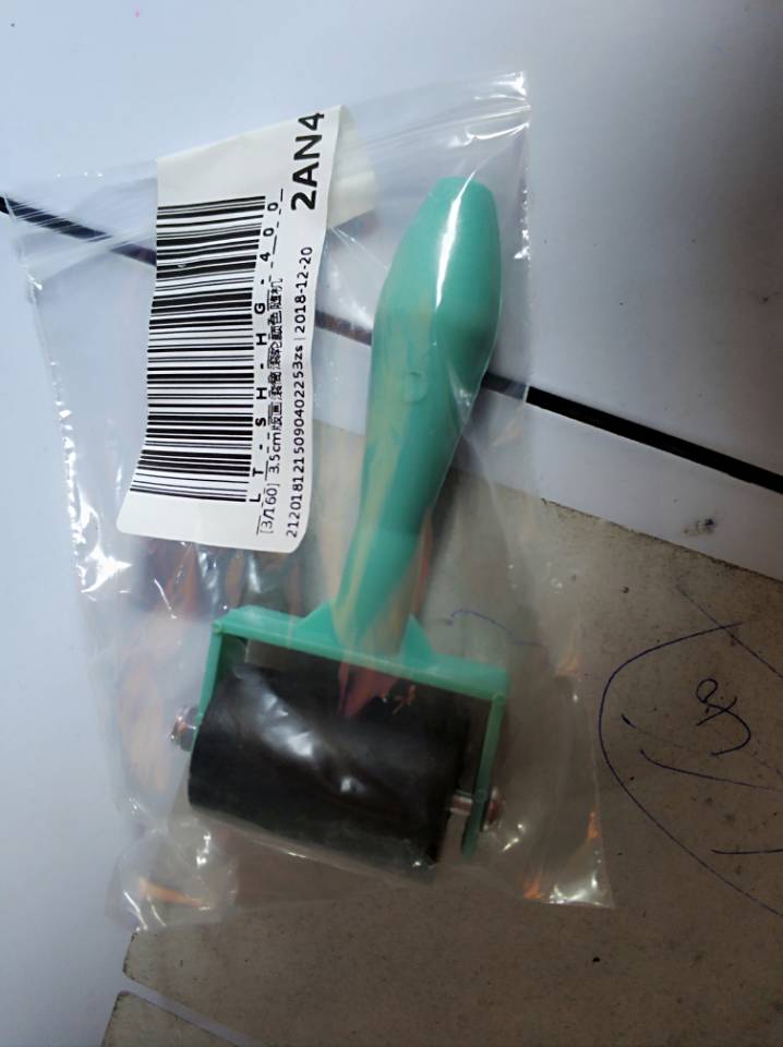 Clay Roller Pottery Rolling Pin Modelling Tool Non-Stick Roller Pin Stamping Brayer Art Clay Tools for Craft 3.5*8*11cm