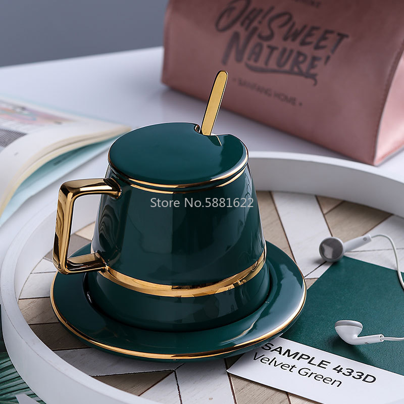 Europäische Luxuriöse Keramik Kaffee Tasse setzt4Stck Mit Deckel Schüssel Löffel Kasten Anzug Tassen Milch Tee Kaffee Grün Getränk 450ml