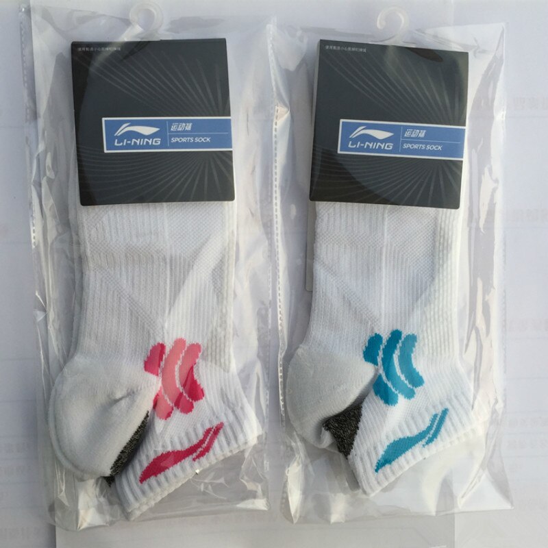 Li-ning Breathable Female Badminton Socks Cotton Low Help Anti-slippery Socks Pattern Motion Socks AWSK166 L1028LNOLB