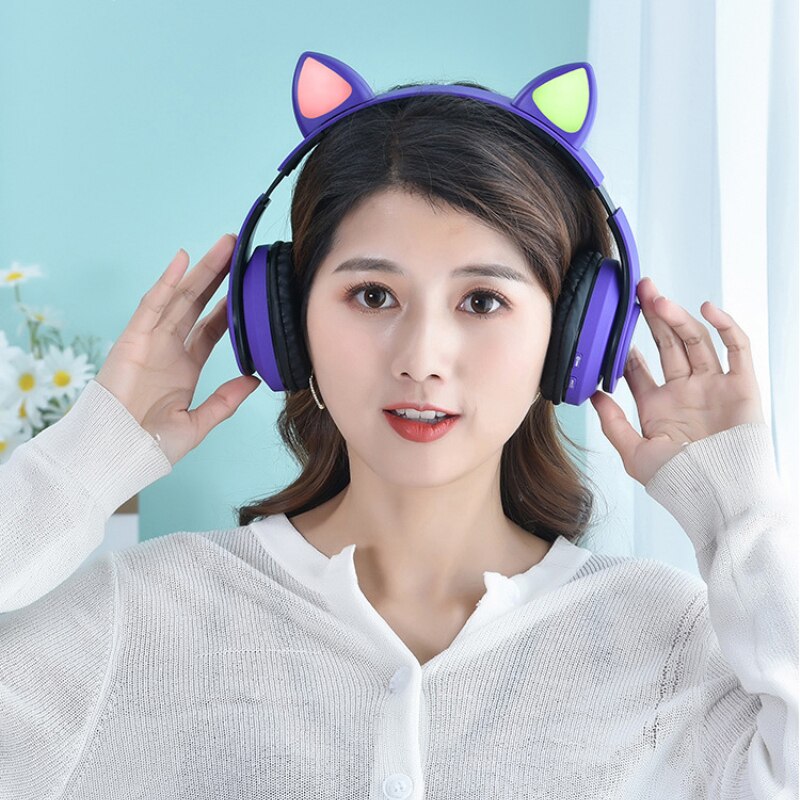 Flash Light Cute Cat Ears Bluetooth Wireless Headphone with Mic Can control LED Kid Girl Stereo Music Helmet Phone Headset