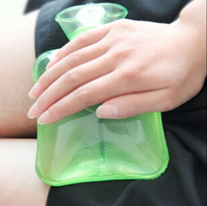 Mini botella de agua de pvc para manos, botella de agua de goma con cubierta de forro polar, 250ml