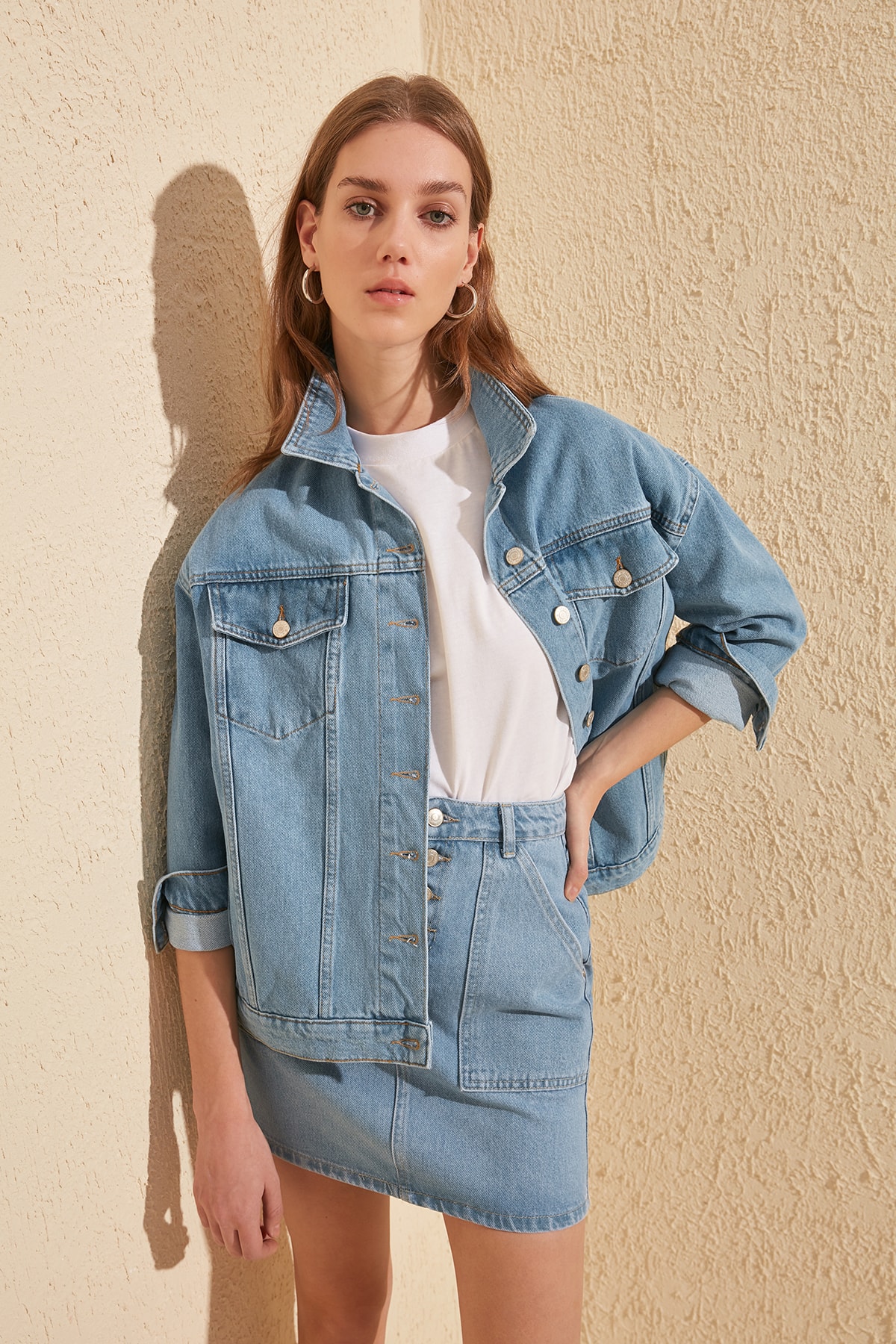 Trendyol Basic Denim Jacket TWOSS20CE0038: Indigo / XS