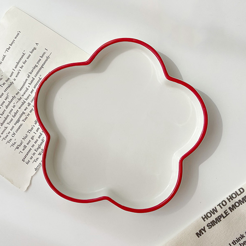 Toast Bread Shaped Plato Ceramica Cute Flower Shape Salad Dessert Snack Sushi Plates Dinner Butter Baker Dishes: A