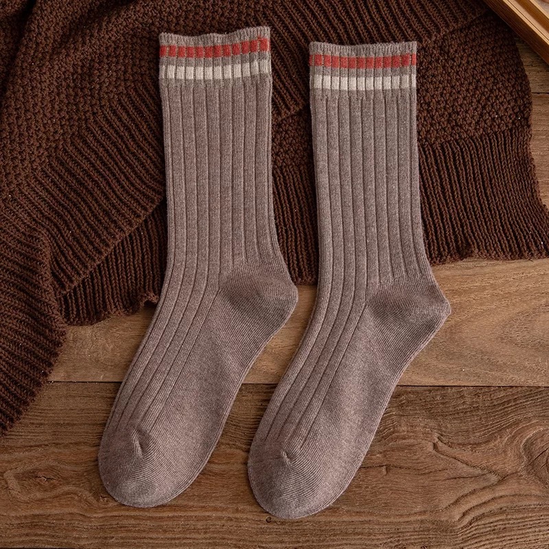 Chaussettes Vintage en coton pour femmes, longues, amples, solides, tricotées, rayées, respirantes, collection printemps-automne: Khaki