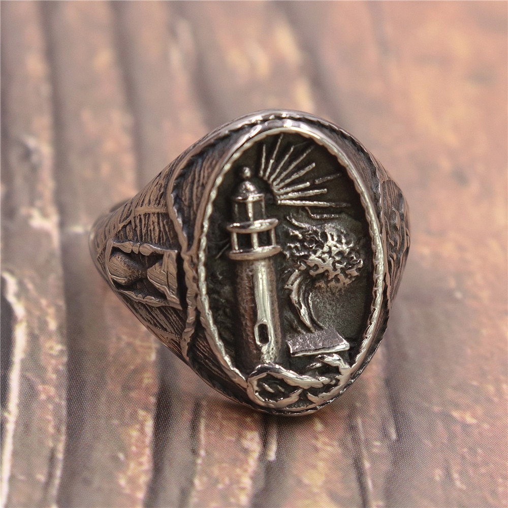 Viking vuurtoren herenring van roestvrij staal in titanium