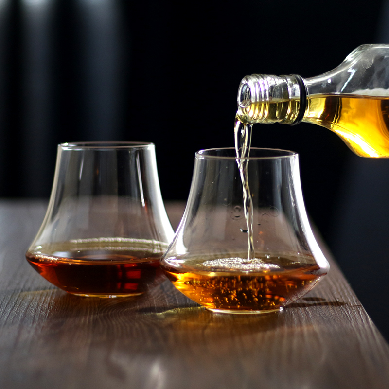 Set of 2 lead free crystal glass spirits handmade blown craft whiskey glasses for drinking tumbler with bar family party