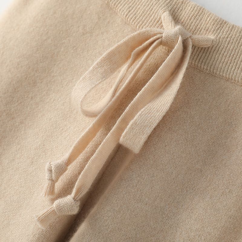 Pehmeät neulehousut naisten syys-/talvivaatteet riippuvat neulehousut leveälahkeiset valkoiset lattiahousut suoralahkeiset housut