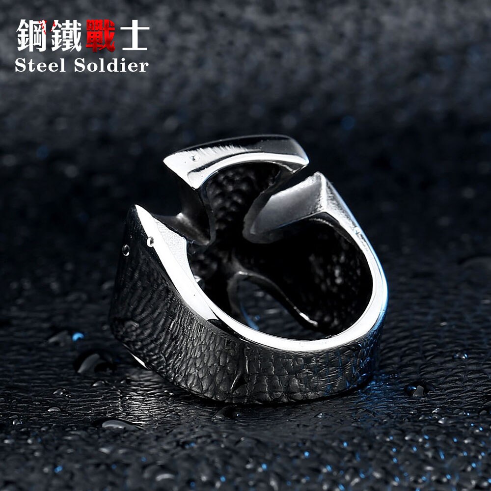 Anillo de acero inoxidable soldado de acero inoxidable con cruz de hierro para hombres, joyería de esmalte con personalidad popular para Europa