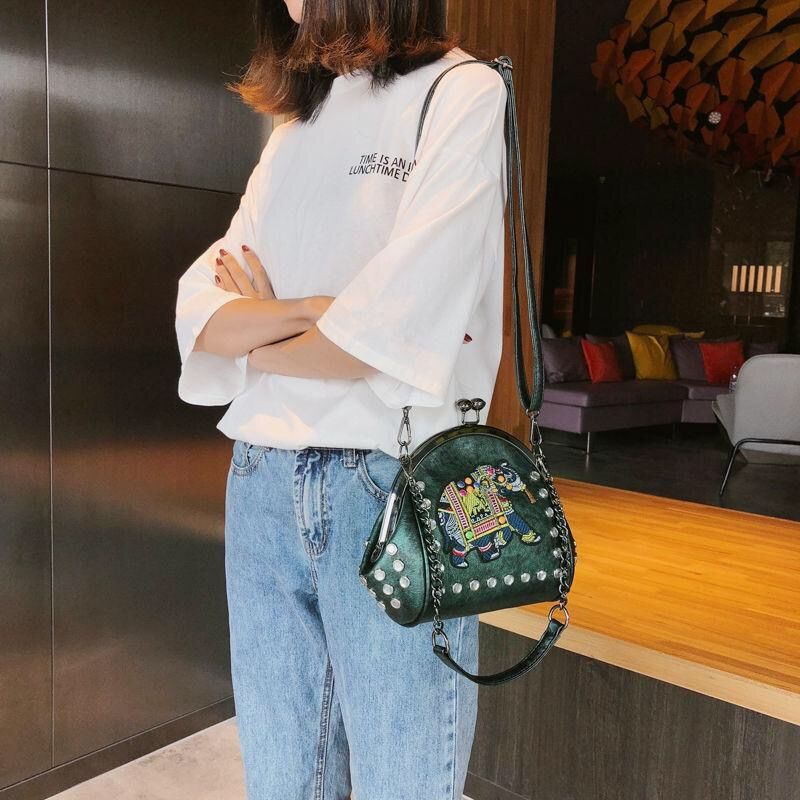 Embroidery Elephant Bag Lock Shell Bags PU Leather Chain Women Shoulder Crossbody Bag 48 pcs Insert Diamonds Women&#39;s Handbags: A women bag green