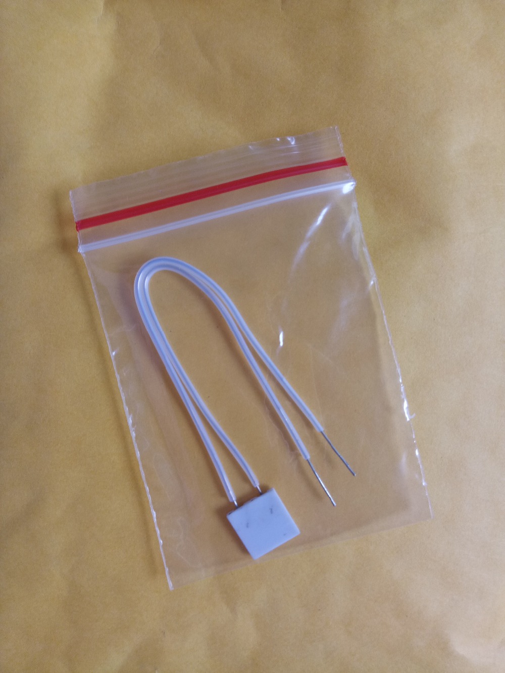 /10x10x1.2mm miniature high temperature ceramic heating film ultrathin ceramic heating piece