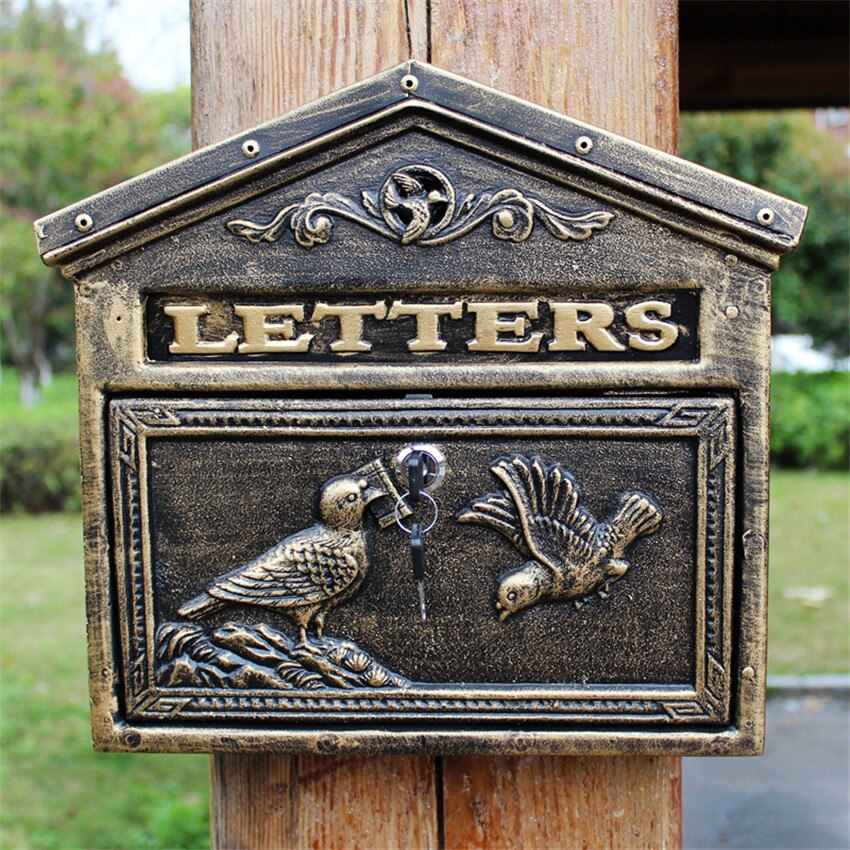 2019032702 Outdoor Decoration Secure Letterbox lron Art Lockable Mailbox Retro Mailbox Retro Wall Newspaper Letter Post Box: Brown