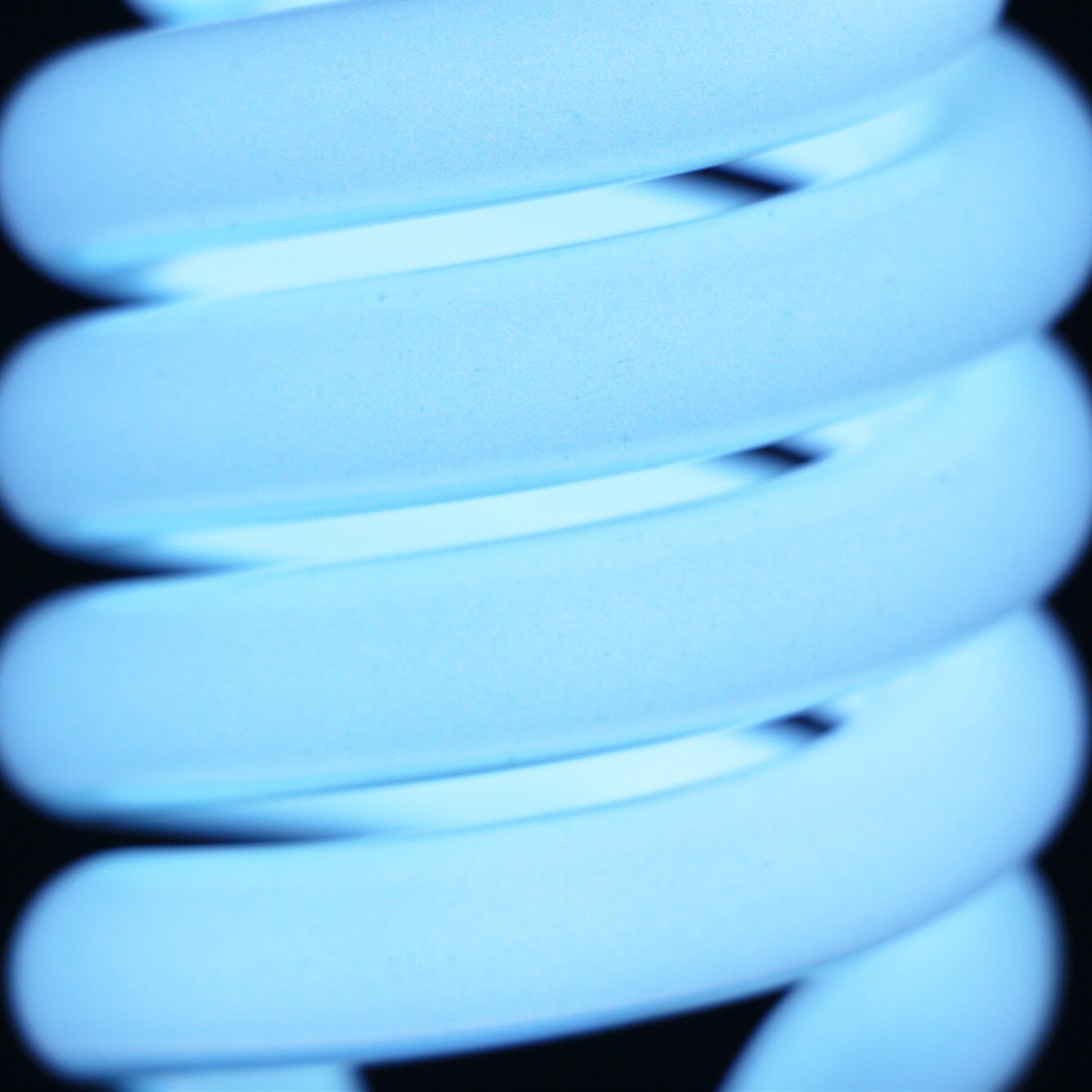 2-Pack Reptile Compact Fluorescent Vivarium Lamp Light 10.0 UVB UV CFL 26W E27 Screw Light Full Spectrum Lamp for desert