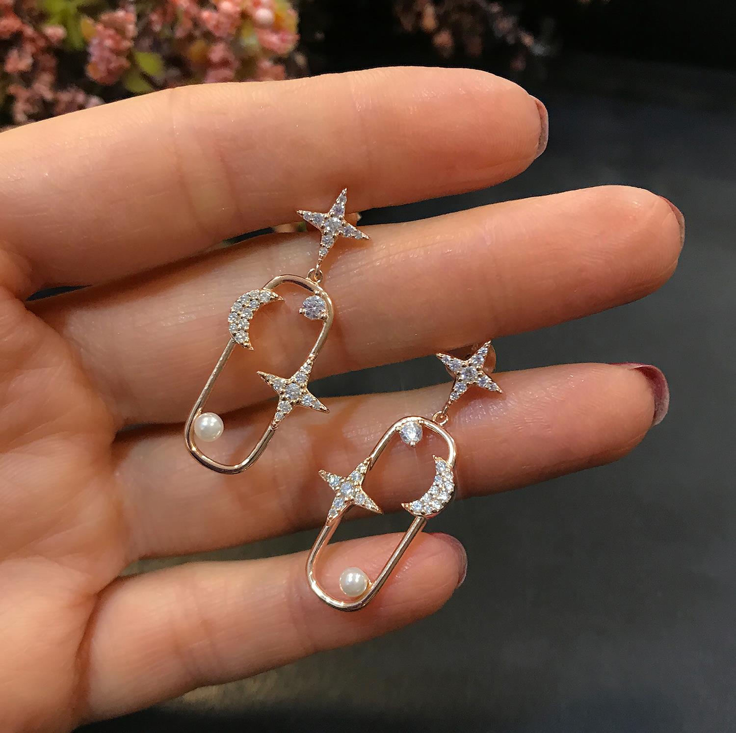 STELA POLE STAR EARRINGS