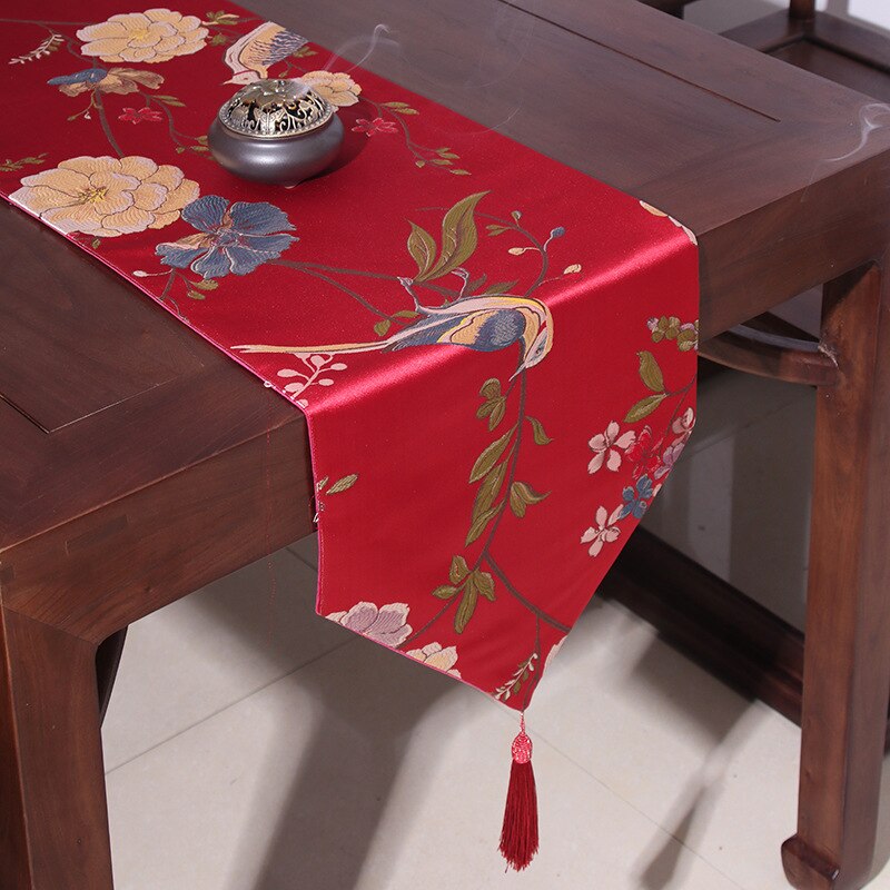 Chinese Style Magpie and Flowers Table Runner Bird Treetop Embroidery Table Flag Decoration for Party Wedding with Tassels: Red