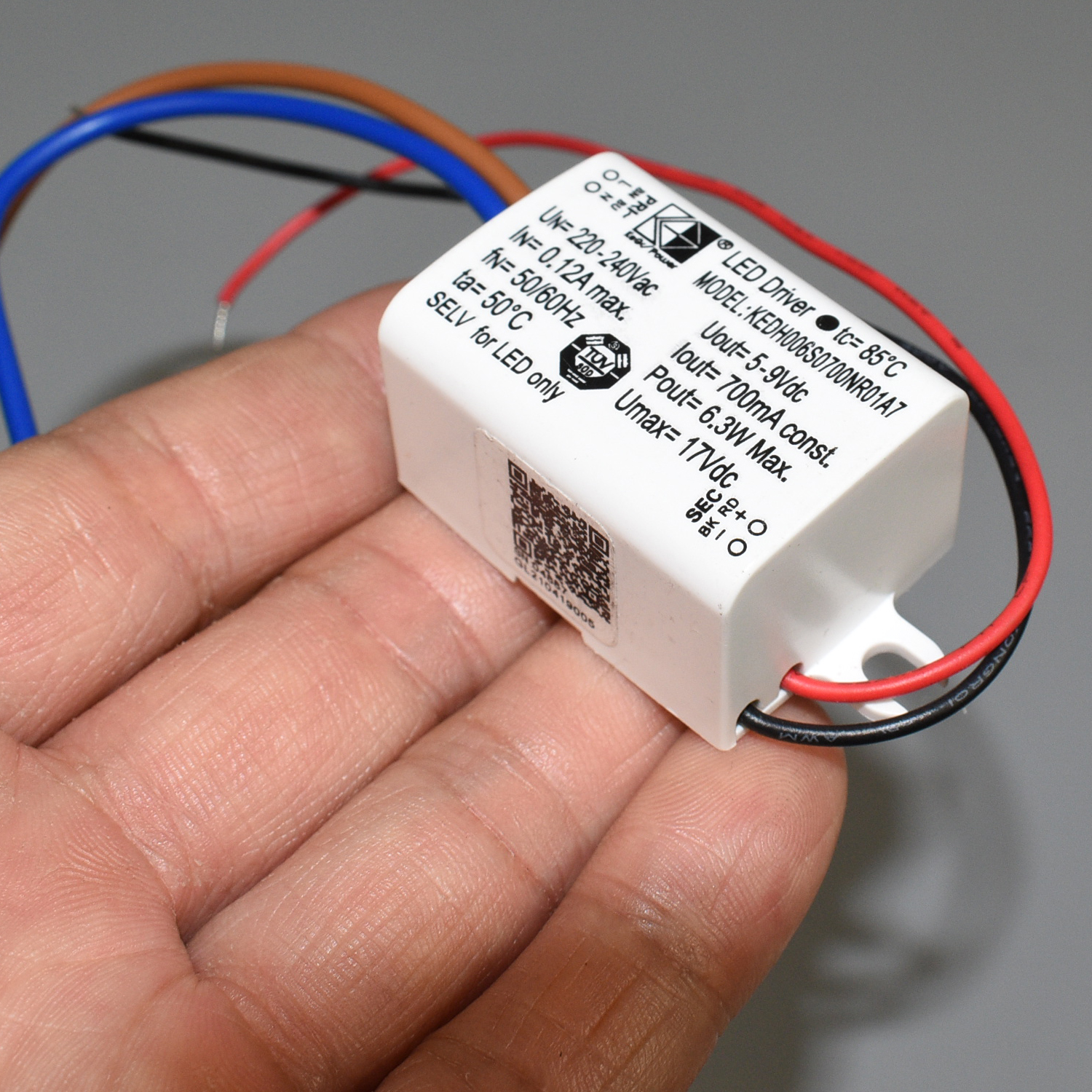 Driver de lâmpada de corrente constante 700ma 2v-4v 5v-9v mini conversor de energia de luz AC-DC 300ma transformador pequeno